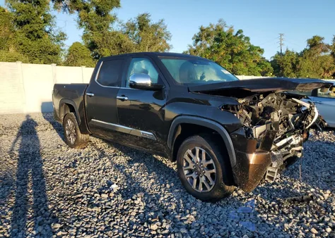 2025 Toyota Tundra Crewmax Platinum из США, поврежденный, VIN 5TFMA5DB9SX274055